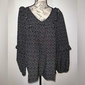 Jade by Jane Black Floral Ruffle       V-Neck Blouse/Size Small